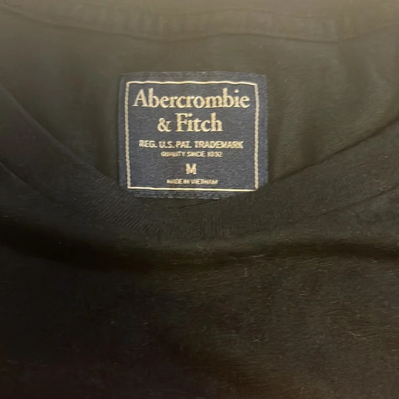 Abercrombie tshirt - Picture 2 of 3